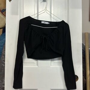 Adika long sleeve going out top